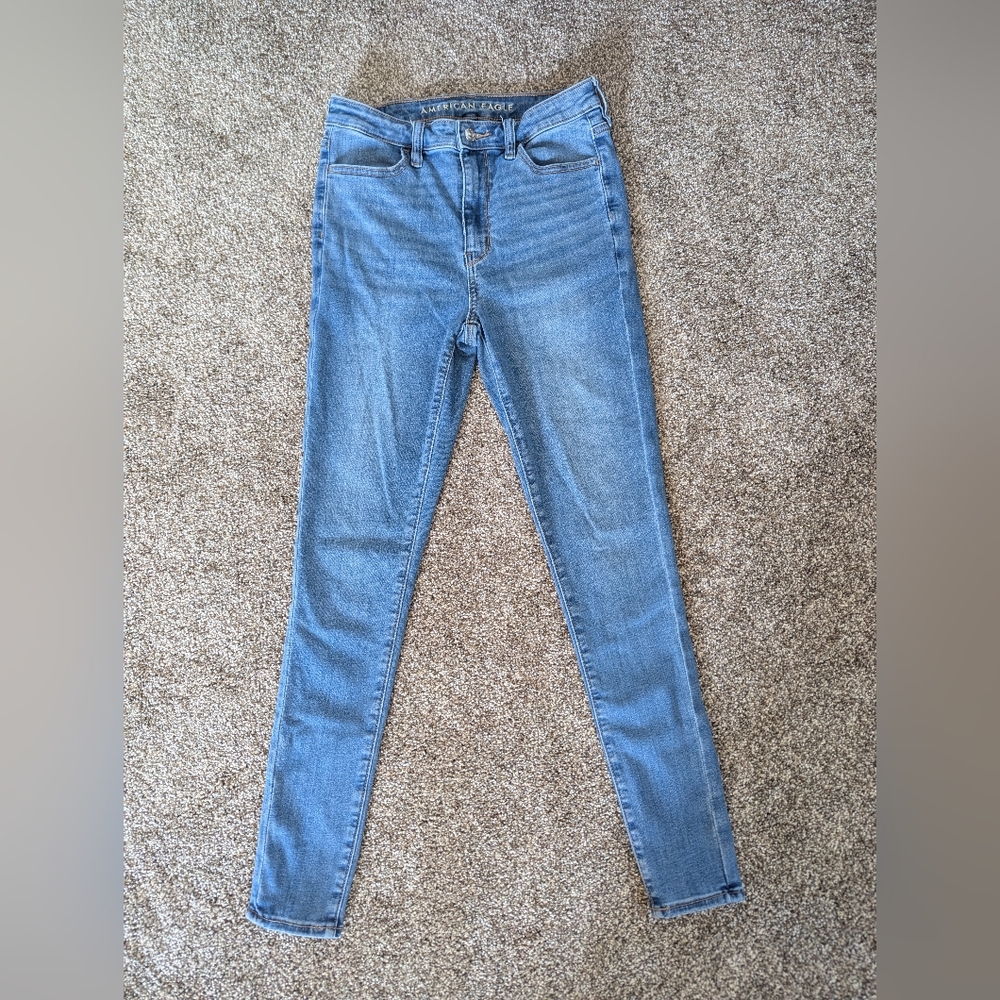 American Eagle Women's Super High-Waisted Jegging | Size 6 | Gently Used